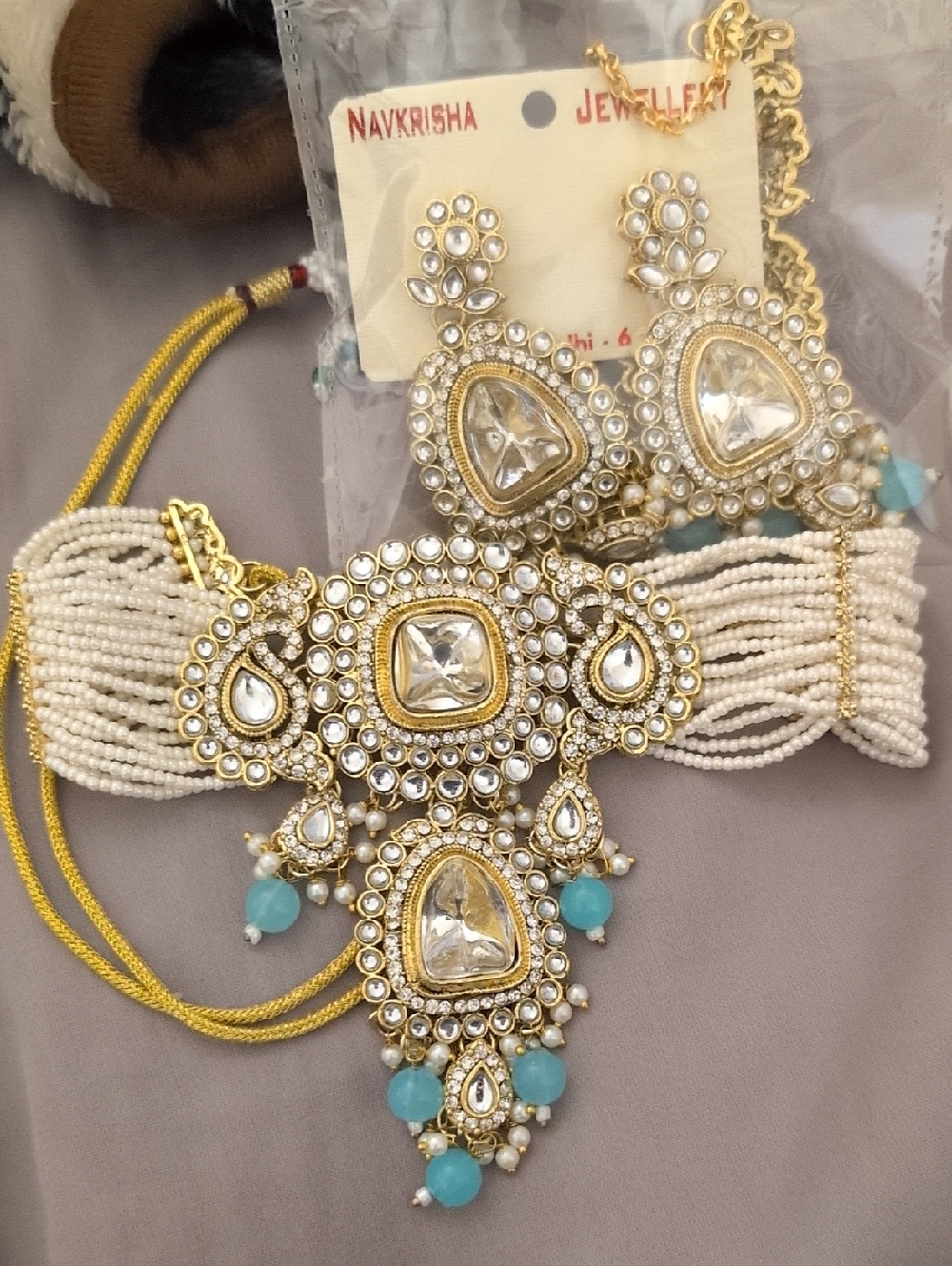 Gold and White Kundan Choker Necklace with Aqua Beads
